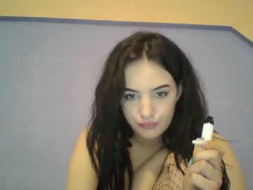 webcam girl alessia_style live cam image #1997190