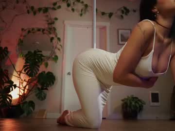 webcam girl jadeperez_ live cam image #12039832