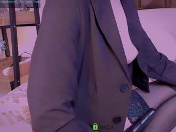 webcam girl xiawa_xo live cam image #2530655