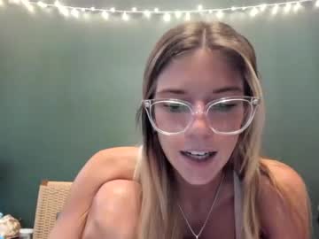 webcam girl oliviahansleyy live cam image #9404384