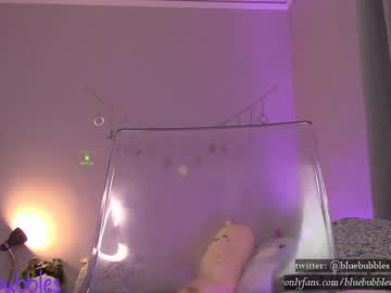 webcam girl blue_bubbles118 live cam image #2846394
