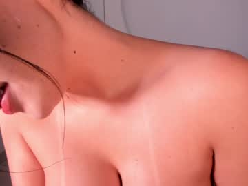 webcam girl emilylittle live cam image #12012220