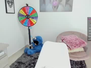 webcam girl missniley live cam image #3488492