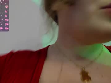 webcam girl ronnie__g live cam image #12379196