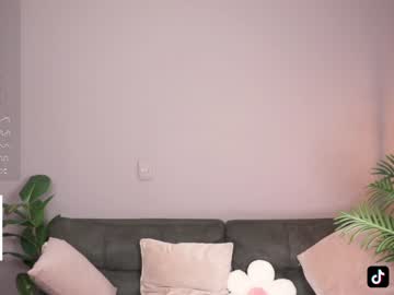 webcam girl hanna_costtello live cam image #9478679