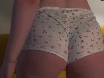 webcam girl ellabreeze live cam image #12303530