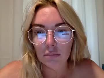 webcam girl lulu22199 live cam image #9983536