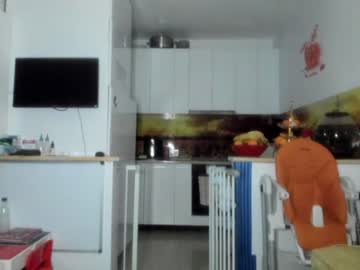 webcam girl kiradivine live cam image #4425395