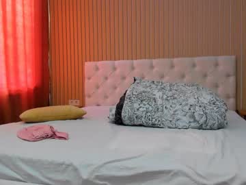 webcam couple mila_polly_and_forester live cam image #2667842