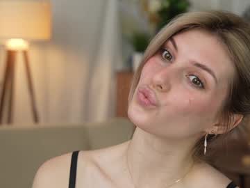 webcam girl refined_style live cam image #11290372