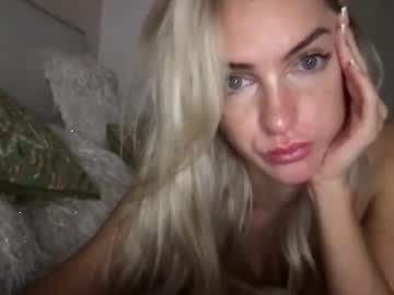webcam girl cuterabbit05 live cam image #10957913