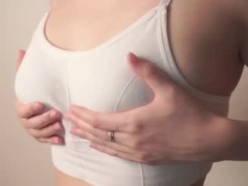 webcam girl helenmoors live cam image #5359211