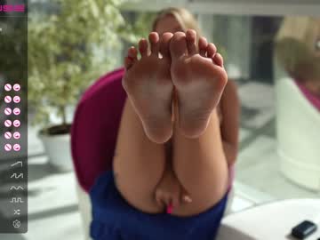 webcam girl vika54784 live cam image #3722211