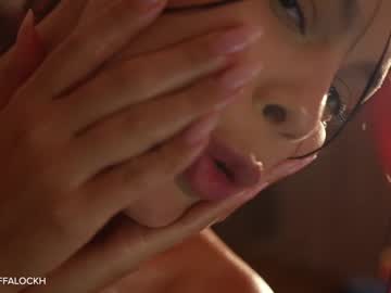 webcam girl tifalock_ live cam image #10315592