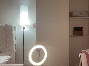 webcam girl itsmellll live cam image #10660860