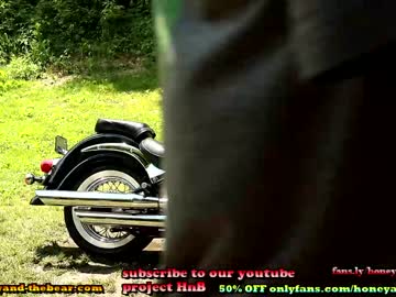 webcam couple honeyand_thebear live cam image #2605797