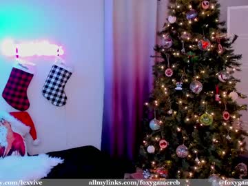 webcam girl foxy_gamer live cam image #4410235