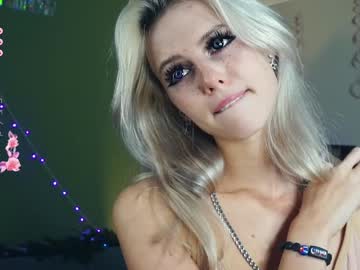 webcam girl audreycarvin live cam image #11517715