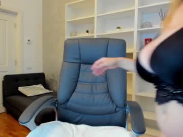 webcam girl vanessacroft live cam image #2467159