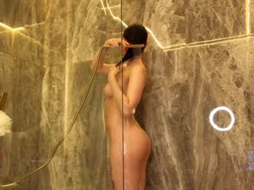 webcam girl angella_kleee live cam image #8670973