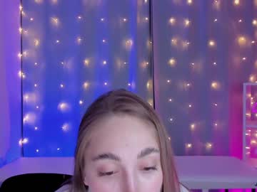webcam girl vikki_opp live cam image #1946643