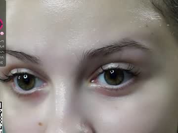 webcam girl a_whole_eternity live cam image #8766558