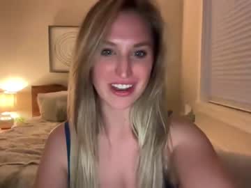 webcam girl tillythomas live cam image #9425174
