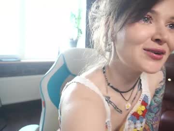 webcam girl awondrr live cam image #12846025
