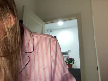 webcam girl angel_from_sky live cam image #12930444