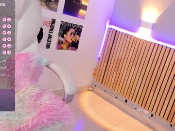 webcam girl little_effy18 live cam image #8937416
