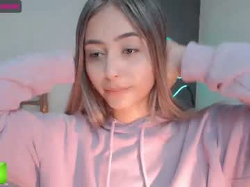 webcam girl gummy_bear7 live cam image #1139947