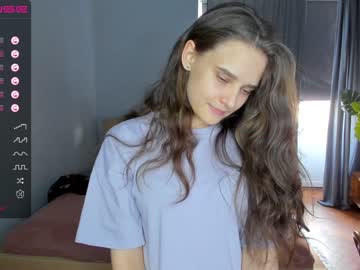 webcam girl sunshy_girl live cam image #5708704