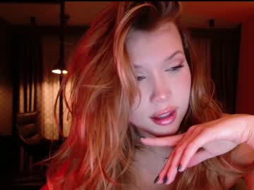 webcam girl bitter_moon live cam image #5893011