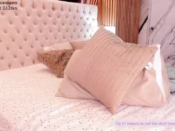 webcam girl abie_owen live cam image #2474920