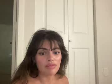 webcam girl poutyselena live cam image #9433834