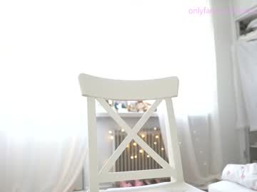 webcam girl pureangeldolores live cam image #3856165