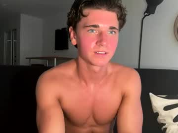 webcam man elijahkinky live cam image #10670978