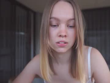 webcam girl bibi_it_is live cam image #5888249