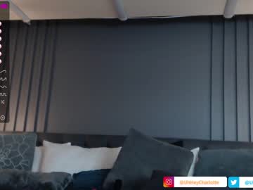 webcam girl charlotte_germanotta_ live cam image #4042208