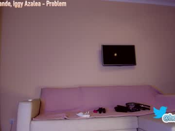 webcam girl hollyextra live cam image #3496443