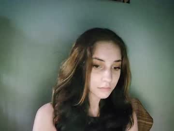 webcam girl alice_shy2 live cam image #3304493