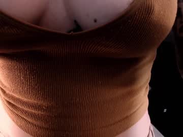 webcam girl annaliese_bach live cam image #3566215