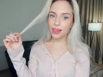 webcam girl alaskareid live cam image #5332838