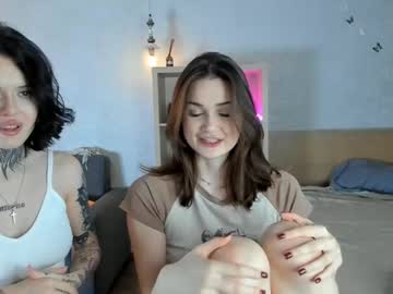 webcam girl caressyourself live cam image #11352522