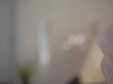 webcam girl kriss0leoo live cam image #12406113