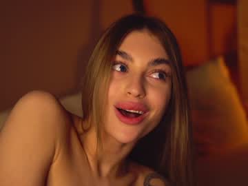 webcam girl cuteelsa_ live cam image #7982973