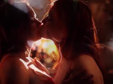 webcam couple kateandcarnella live cam image #5832155