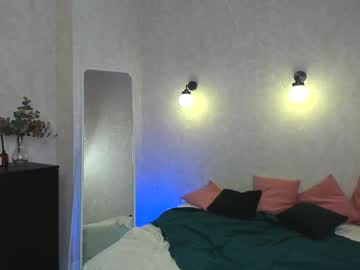 webcam girl charlottecardine live cam image #11364689