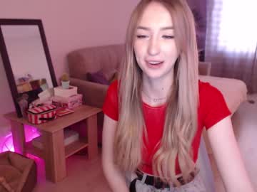 webcam girl gudeeetama live cam image #418556