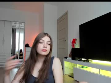 webcam girl milana_j live cam image #3723894